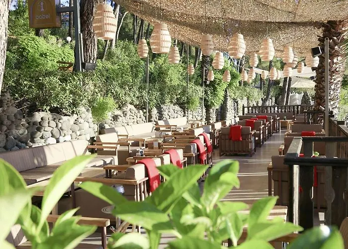 Hotel Labranda Mares *