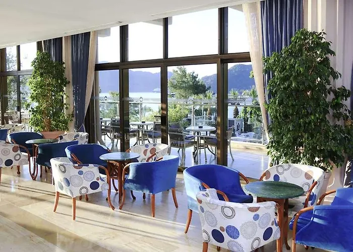 Hotel Labranda Mares *